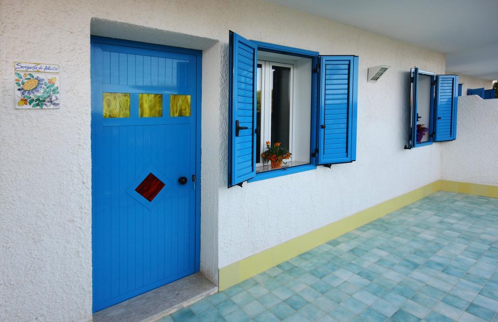 פונטנה ביאנקה Suite House L'Isola Che Non C'E חדר תמונה