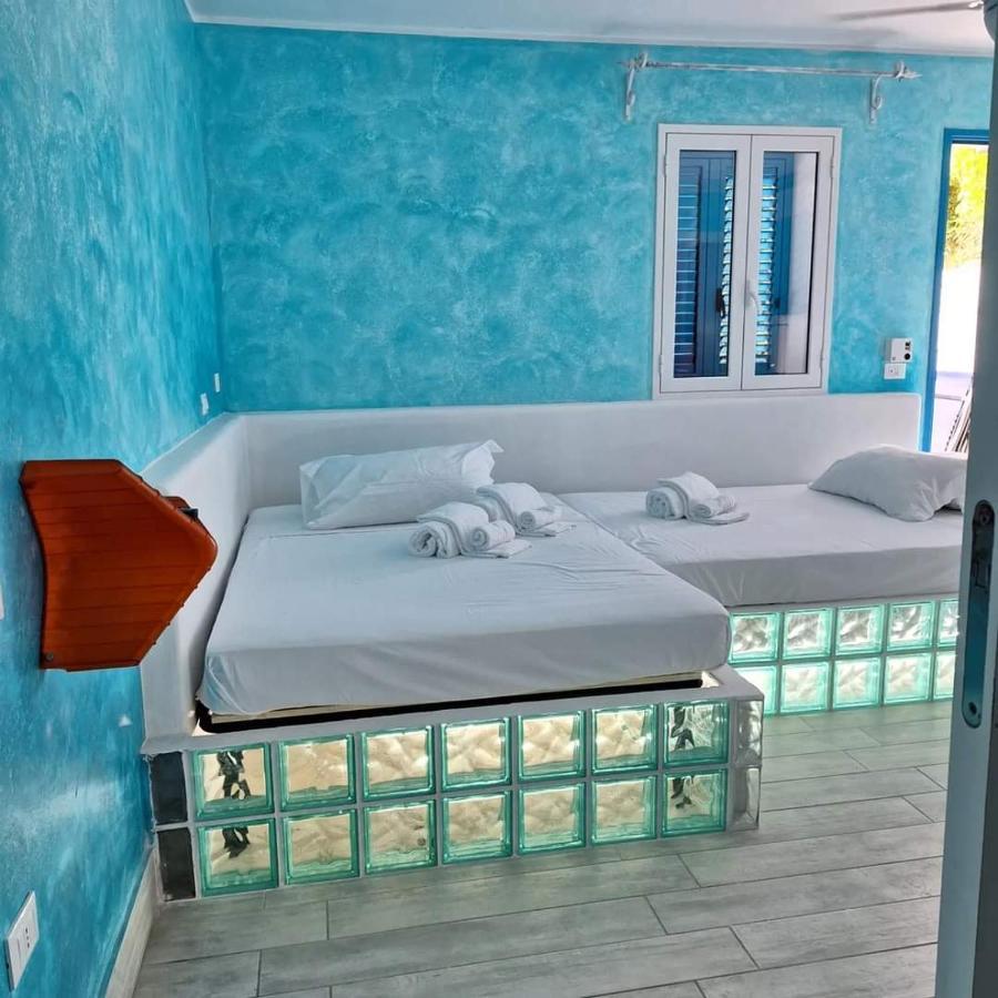 פונטנה ביאנקה Suite House L'Isola Che Non C'E מראה חיצוני תמונה