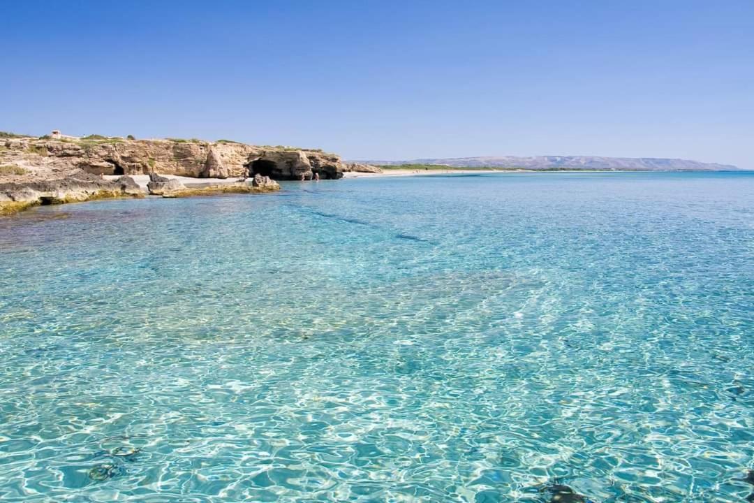 פונטנה ביאנקה Suite House L'Isola Che Non C'E מראה חיצוני תמונה