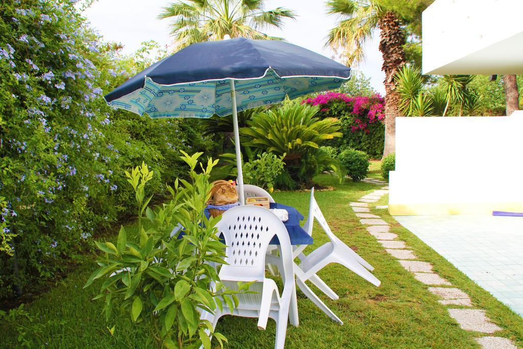 פונטנה ביאנקה Suite House L'Isola Che Non C'E מראה חיצוני תמונה