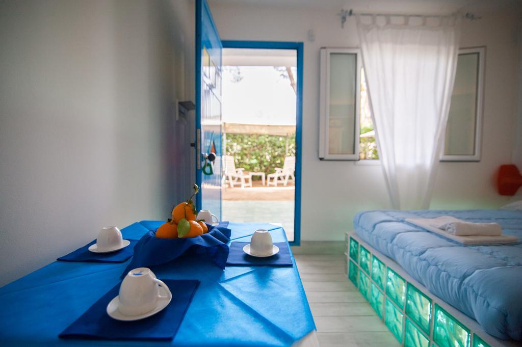פונטנה ביאנקה Suite House L'Isola Che Non C'E מראה חיצוני תמונה