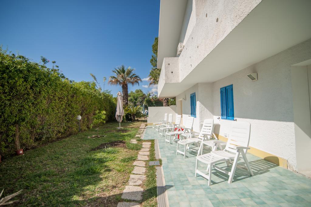 פונטנה ביאנקה Suite House L'Isola Che Non C'E מראה חיצוני תמונה